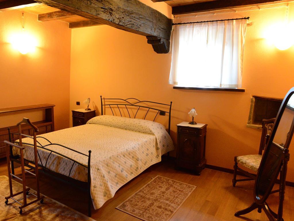 Torretta Di Bassano Hotell Rivergaro Exteriör bild